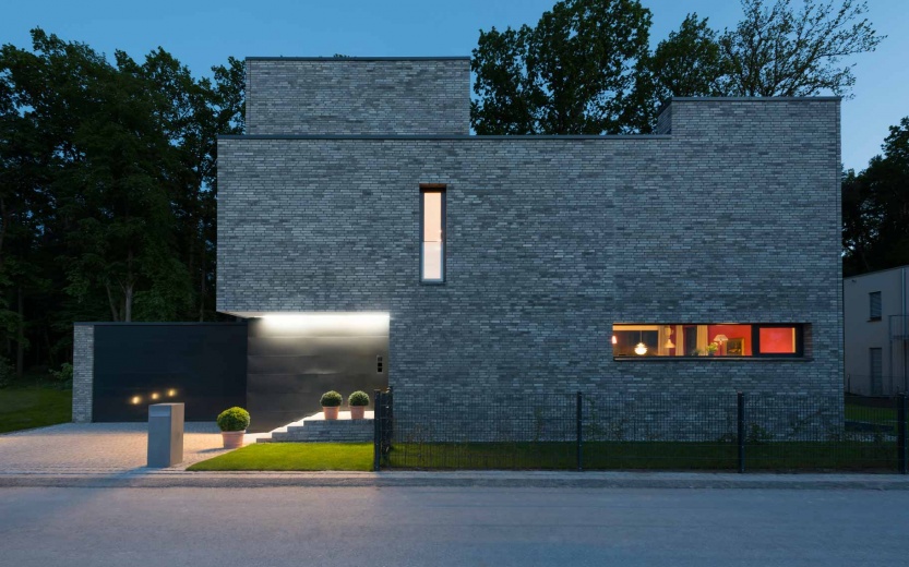 Villa W